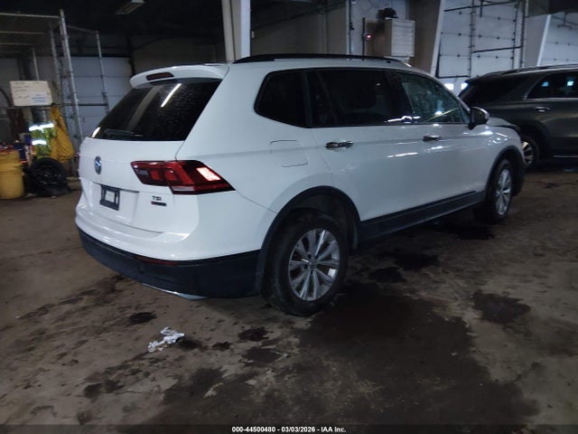 44500480 :رقم المزاد ، 3VV0B7AX2JM121241 vin ، 2018 Volkswagen Tiguan 2.0t S مزاد بيع