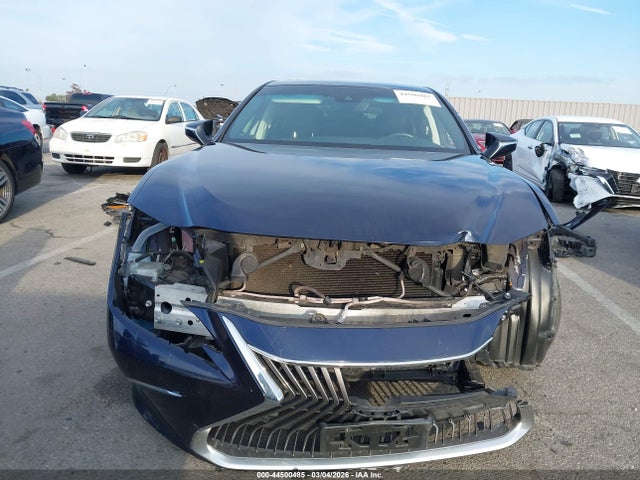Продажа на аукционе авто 2021 Lexus Es 300h, vin: 58ADA1C19MU004575, номер лота: 44500485