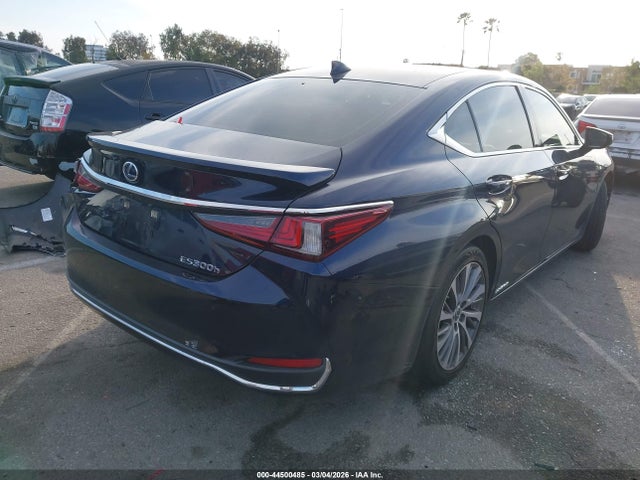 Продажа на аукционе авто 2021 Lexus Es 300h, vin: 58ADA1C19MU004575, номер лота: 44500485