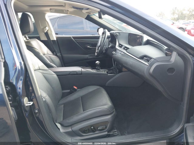 Продажа на аукционе авто 2021 Lexus Es 300h, vin: 58ADA1C19MU004575, номер лота: 44500485