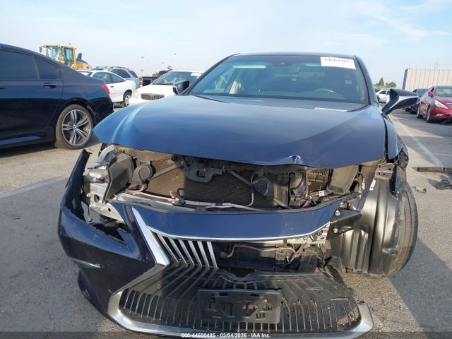 Продажа на аукционе авто 2021 Lexus Es 300h, vin: 58ADA1C19MU004575, номер лота: 44500485