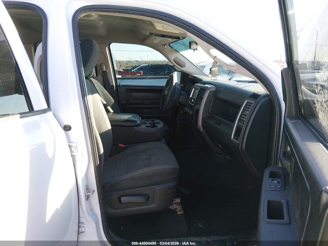 44500490 :رقم المزاد ، 1C6RR6FT6MS500506 vin ، 2021 Ram 1500 Classic Tradesman مزاد بيع