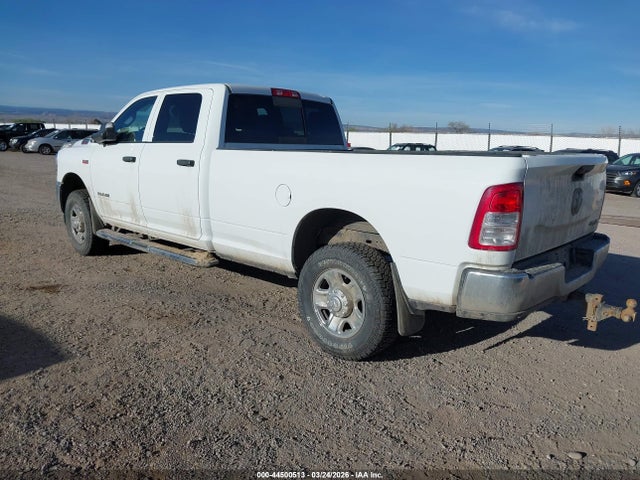 2022 RAM 2500 3C6UR5HJ1NG393602 Photo 2