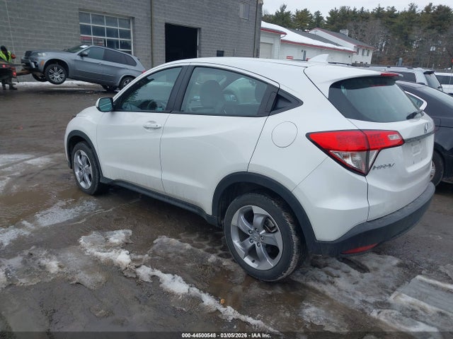 3CZRU6H38NM770765 Honda Hr-v Awd Lx