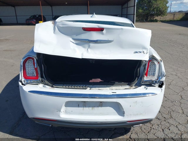 2017 Chrysler 300c მანქანა იყიდება აუქციონზე, vin: 2C3CCAEG3HH570781, აუქციონის ნომერი: 44500554