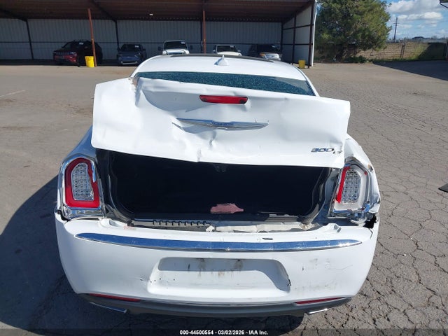 2017 Chrysler 300c მანქანა იყიდება აუქციონზე, vin: 2C3CCAEG3HH570781, აუქციონის ნომერი: 44500554