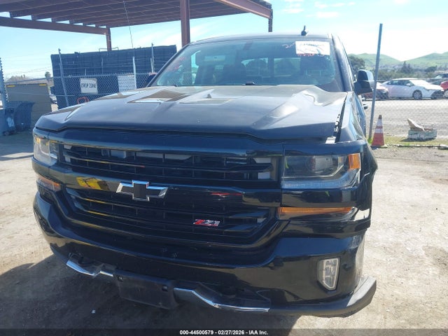 3GCUKREC5HG244057 Chevrolet Silverado 1500 2lt