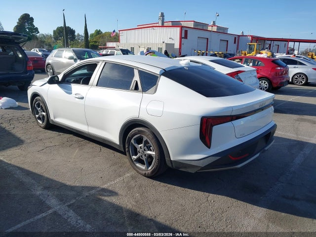 KIA K4 Lxs 2025 3KPFT4DE1SE160980 Image 3