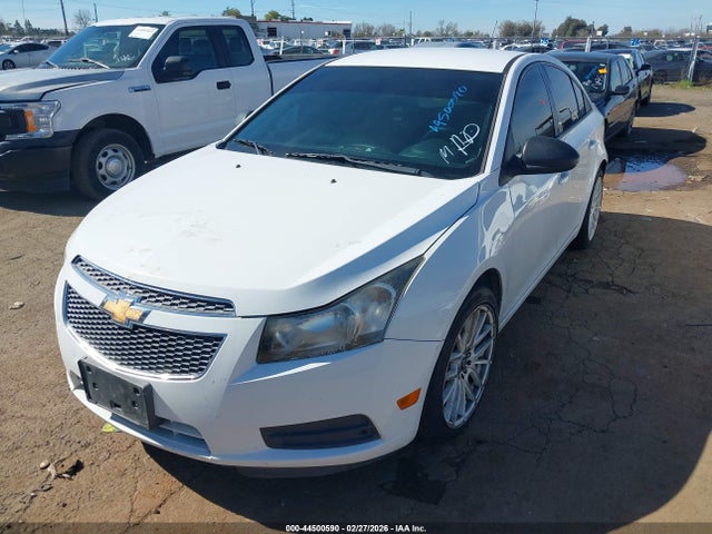 1G1PA5SG8E7427095 Chevrolet Cruze Ls Auto