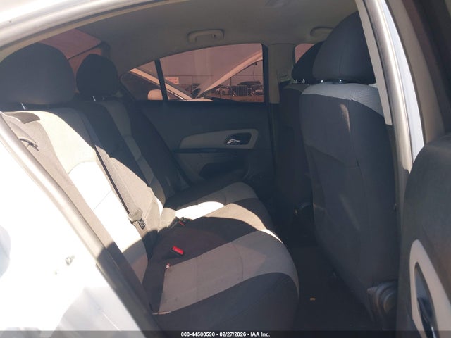 1G1PA5SG8E7427095 Chevrolet Cruze Ls Auto