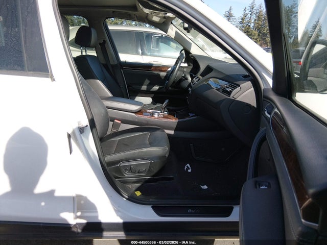 5UXWZ7C38H0X40257 BMW X3 Sdrive28i
