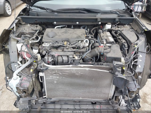 2T3C1RFV7NW226119 Toyota Rav4 Xle Premium
