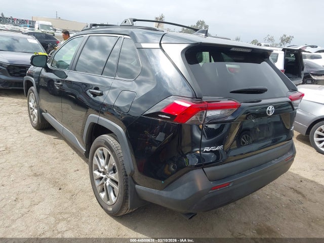 2T3C1RFV7NW226119 Toyota Rav4 Xle Premium
