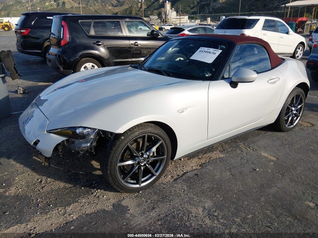 44500656 :رقم المزاد ، JM1NDAD74J0203501 vin ، 2018 Mazda Mx-5 Miata Grand Touring مزاد بيع