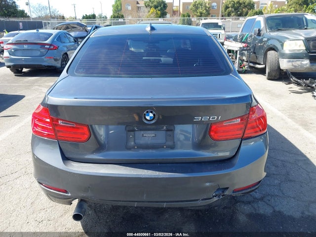 BMW 320i 2015 WBA3B1C56FK138530 Image 16