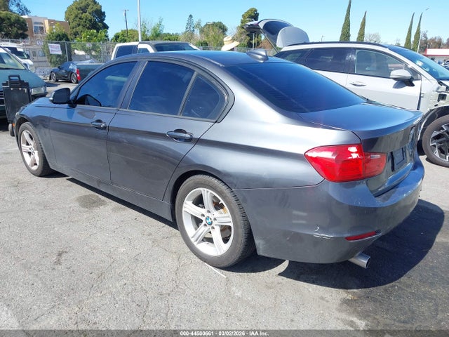 BMW 320i 2015 WBA3B1C56FK138530 Image 3