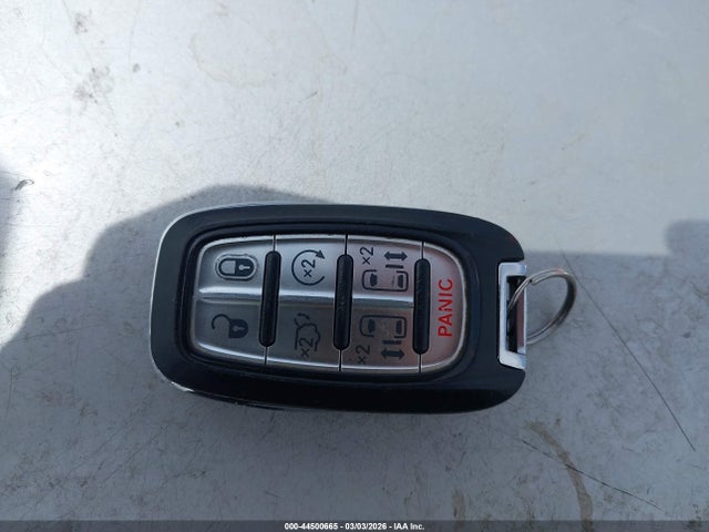 2018 CHRYSLER PACIFICA 2C4RC1GG0JR105796 Photo 10