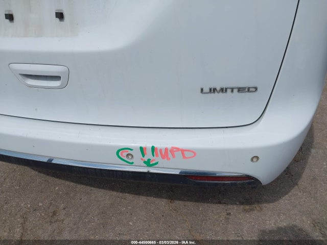 Продажа на аукционе авто 2018 Chrysler Pacifica Limited, vin: 2C4RC1GG0JR105796, номер лота: 44500665