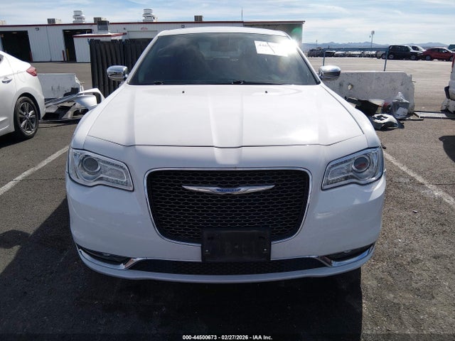44500673 :رقم المزاد ، 2C3CCAEG9HH645631 vin ، 2017 Chrysler 300c مزاد بيع