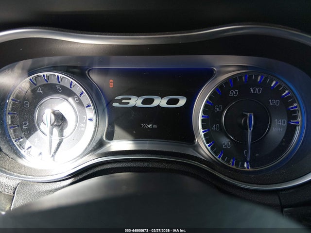 44500673 :رقم المزاد ، 2C3CCAEG9HH645631 vin ، 2017 Chrysler 300c مزاد بيع