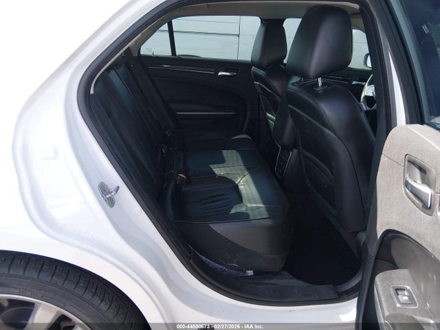 44500673 :رقم المزاد ، 2C3CCAEG9HH645631 vin ، 2017 Chrysler 300c مزاد بيع