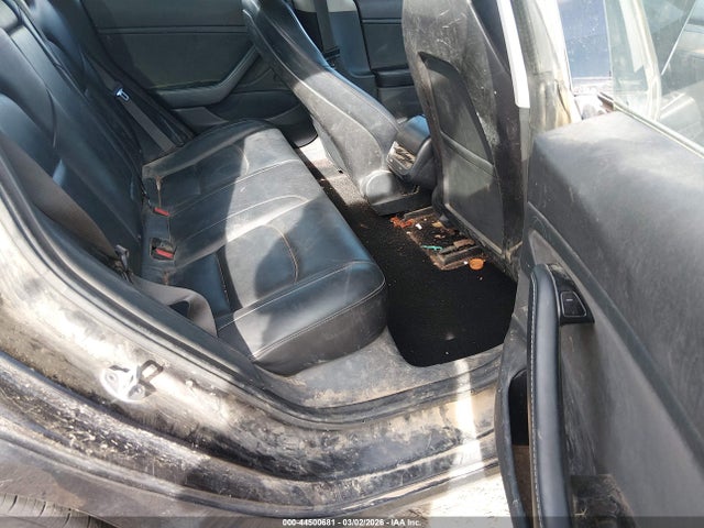 Tesla Model 3 Long Range/performance 2018 5YJ3E1EB6JF077148 Image 8