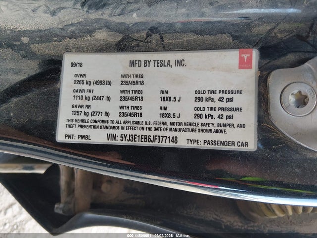 Tesla Model 3 Long Range/performance 2018 5YJ3E1EB6JF077148 Image 9