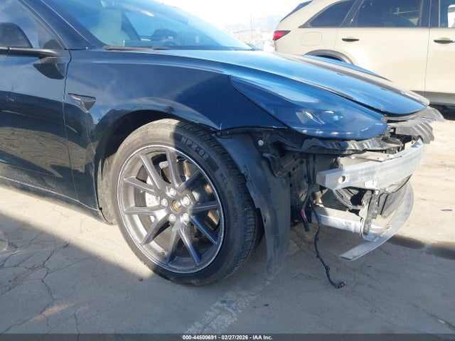 Продажа на аукционе авто 2022 Tesla Model 3 Long Range Dual Motor All-wheel Drive, vin: 5YJ3E1EB7NF340348, номер лота: 44500691