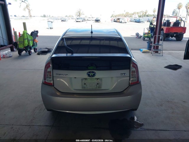 Toyota Prius Two 2015 JTDKN3DU4F0408227 Image 16