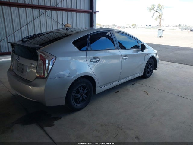2015 TOYOTA PRIUS JTDKN3DU4F0408227 Photo 3