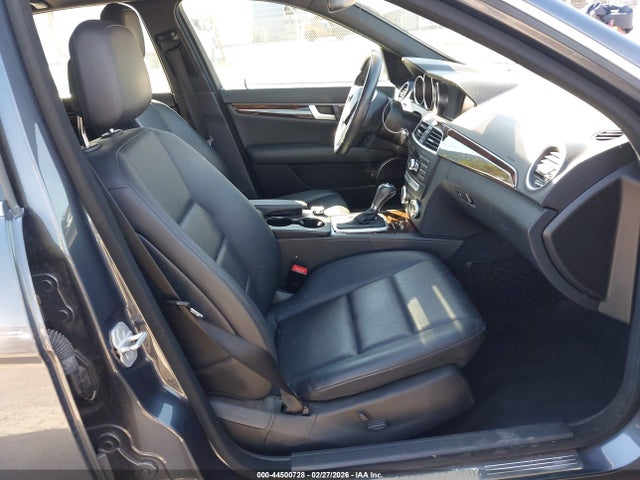 44500728 :رقم المزاد ، WDDGF4HB4EA947690 vin ، 2014 Mercedes-benz C 250 Sport مزاد بيع