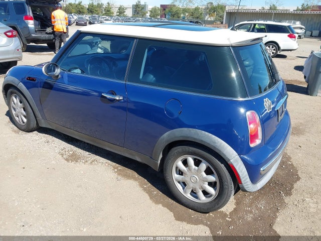 2003 MINI COOPER WMWRC33413TE14762 Photo 2