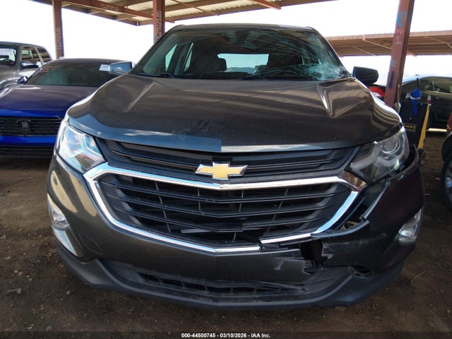 3GNAXJEV9JS555704 Chevrolet EQUINOX LT
