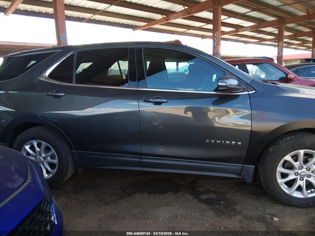 3GNAXJEV9JS555704 Chevrolet EQUINOX LT