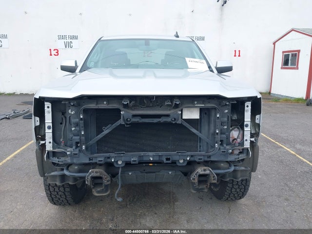 3GCUKREC5JG506083 Chevrolet Silverado 1500 1lt