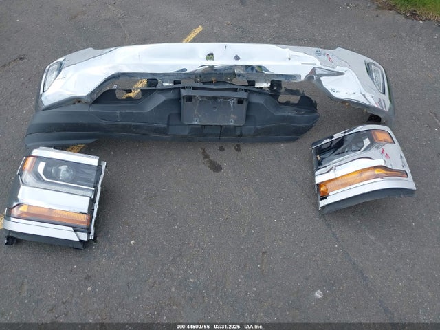 3GCUKREC5JG506083 Chevrolet Silverado 1500 1lt