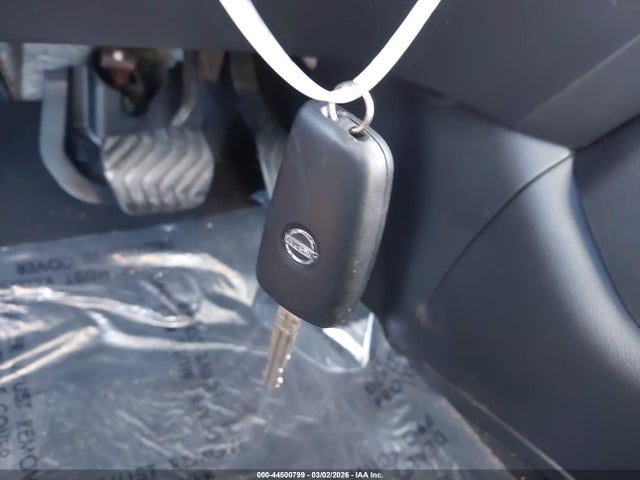 JN1BJ1CP4JW194070 Nissan Rogue Sport S