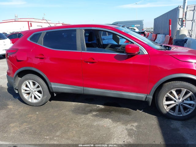 JN1BJ1CP4JW194070 Nissan Rogue Sport S