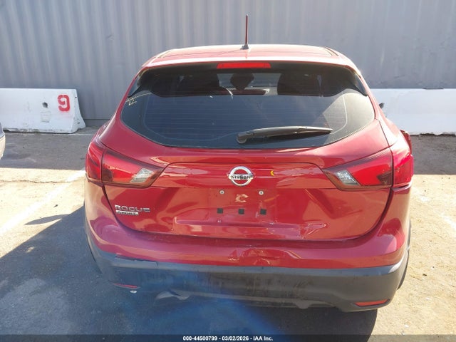 JN1BJ1CP4JW194070 Nissan Rogue Sport S