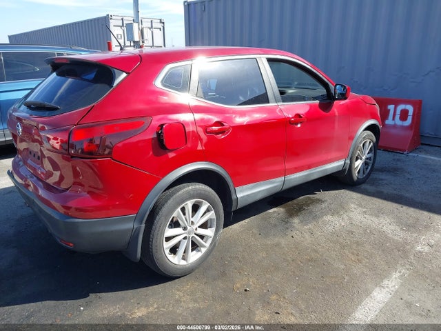 JN1BJ1CP4JW194070 Nissan Rogue Sport S