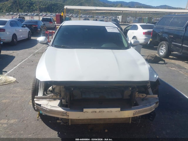 1HGCV1F12KA157810 Honda ACCORD LX