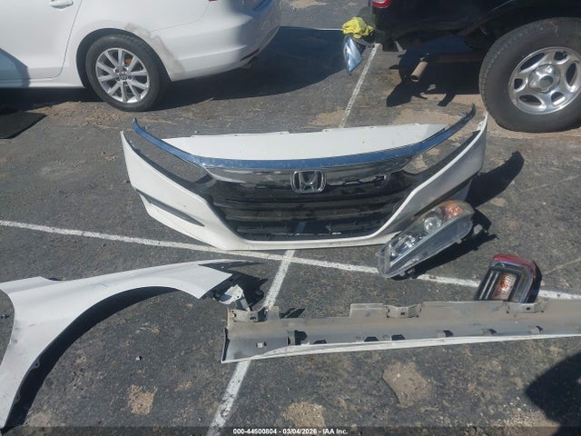 1HGCV1F12KA157810 Honda ACCORD LX