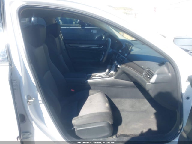 1HGCV1F12KA157810 Honda ACCORD LX