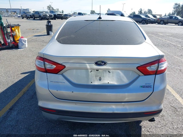 3FA6P0PU0GR304833 Ford Fusion Energi Se Luxury