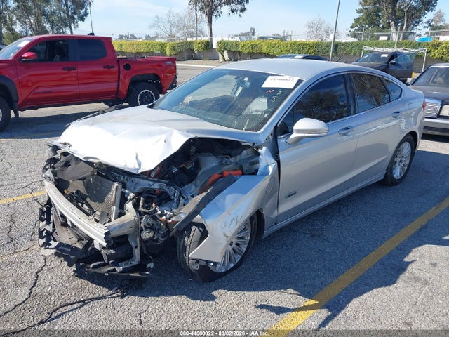 3FA6P0PU0GR304833 Ford Fusion Energi Se Luxury