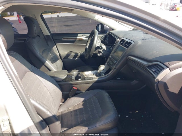 3FA6P0PU0GR304833 Ford Fusion Energi Se Luxury