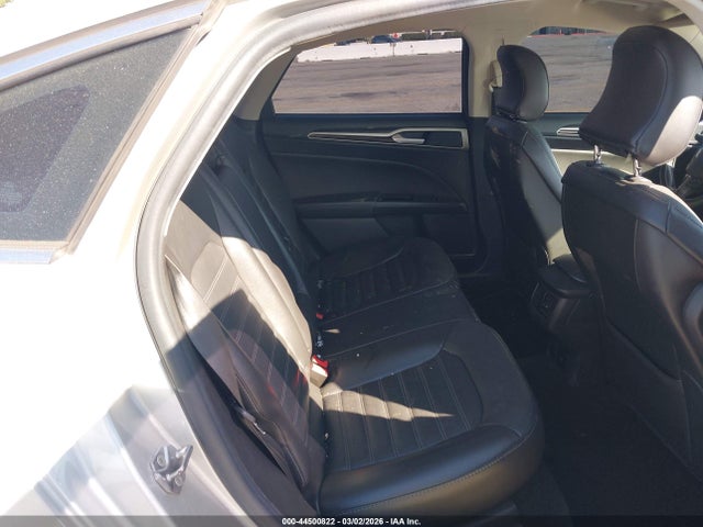 3FA6P0PU0GR304833 Ford Fusion Energi Se Luxury