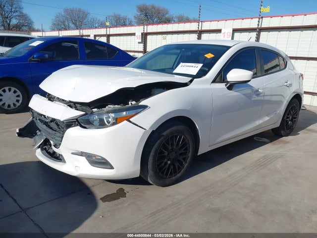 44500844 :رقم المزاد ، 3MZBN1K74HM101851 vin ، 2017 Mazda Mazda3 Sport مزاد بيع