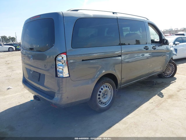 2022 MERCEDES-BENZ METRIS W1WV0FEY4N4159535 Photo 3