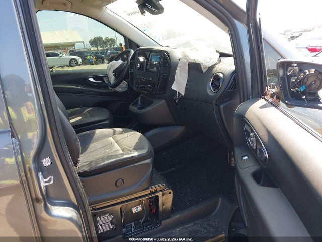 2022 MERCEDES-BENZ METRIS W1WV0FEY4N4159535 Photo 4